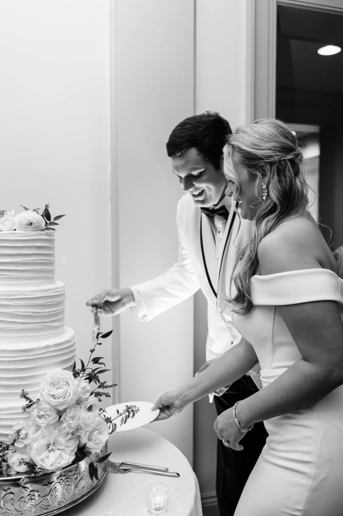 TPc Sugarloaf wedding, cake cutting